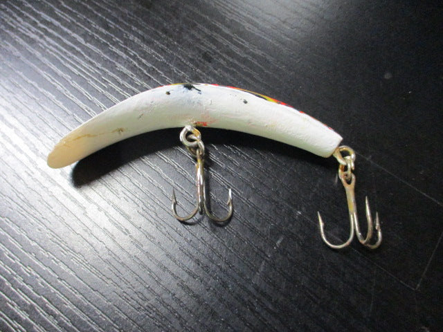 Load image into Gallery viewer, Used Yakima Flatflish Bleeding Frog U20 Lure - Painting white bottom
