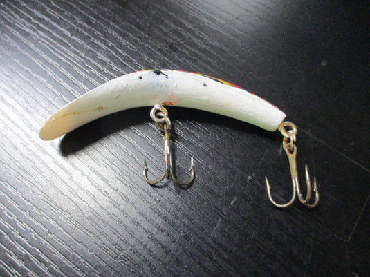 Used Yakima Flatflish Bleeding Frog U20 Lure - Painting white bottom