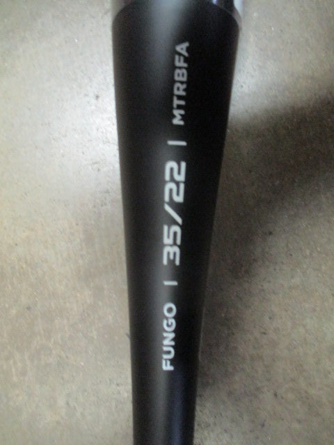 Load image into Gallery viewer, New Marucci Aluminum 35/22 Fungo Bat
