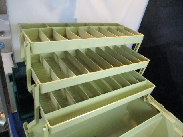 Load image into Gallery viewer, Used Vintage Plano 8733 3 Tray Cantilever Style Tackle Box
