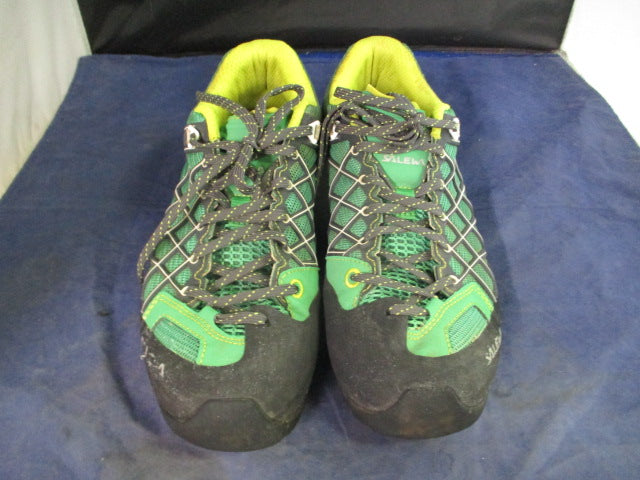 Load image into Gallery viewer, Used Women&#39;s Salewa Hiking Shoes Size 7.5

