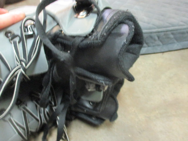 Load image into Gallery viewer, Used Ultra Wheels Sinister Agressive Inline Skates Size 8 (Missing Top Straps)

