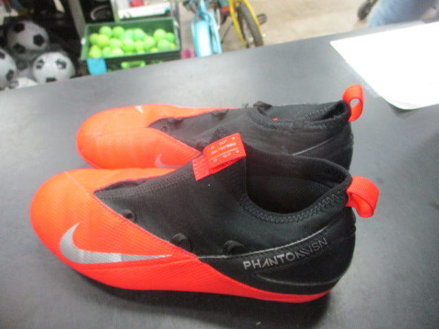 Load image into Gallery viewer, Used Nike Phantom VSN Soccer Cleats Size 1 (No Laces)

