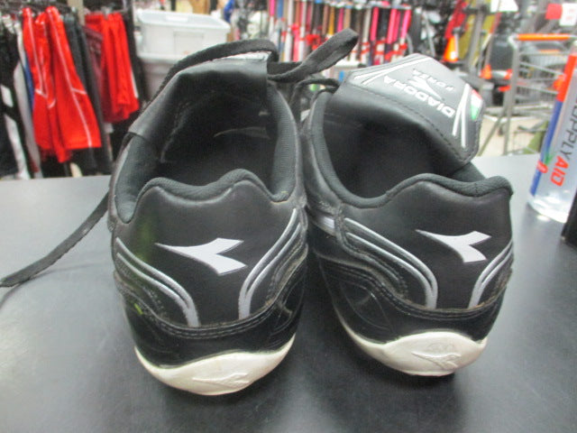 Load image into Gallery viewer, Used Diadora Soccer Shin Guards Size Large 5&#39;3&quot; - 5&#39;11&quot;
