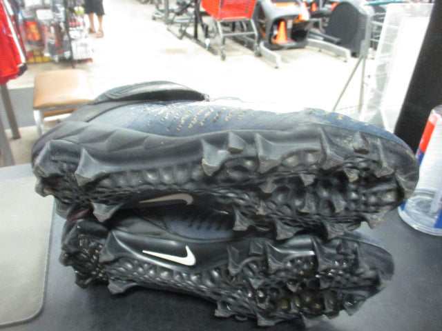 Load image into Gallery viewer, Used Nike Alpha Football Cleats Size 9 (Torn Heel Loop)
