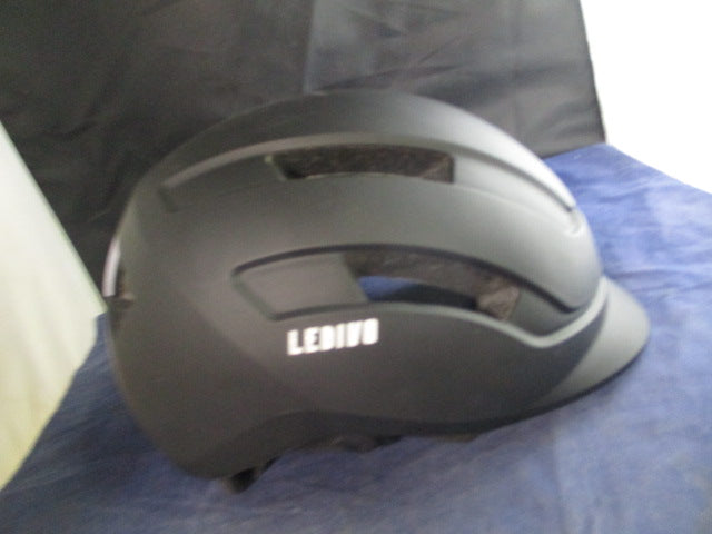 Load image into Gallery viewer, Used Ledivo Bike Helmet with Safety Light Size Large
