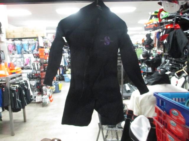 Load image into Gallery viewer, Used ScubaPro Size XXS Wetsuit
