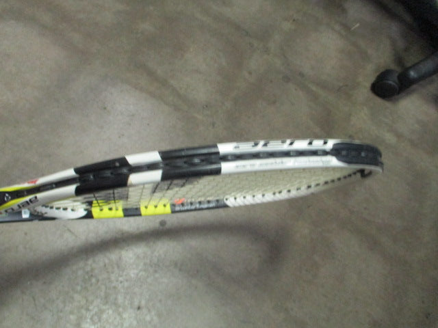 Load image into Gallery viewer, Used Babolat Aero Storm 27&quot; Tennis Racquet
