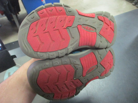 Used Keen Hiking Sandals Size 11