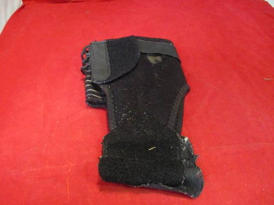 Used Tru-Fit Universal Ankle Brace