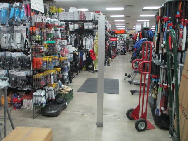 Load image into Gallery viewer, Used Pressure Mounted Single Bike Storage Rack
