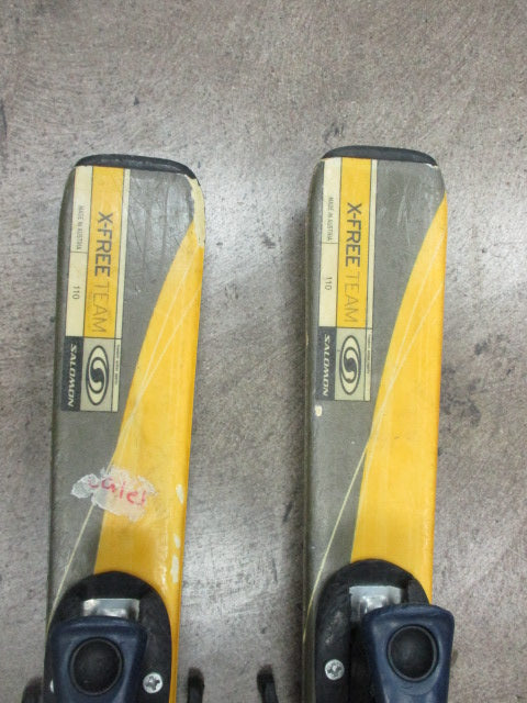 Load image into Gallery viewer, Used Salomon X-Free Team 110cm Skis w/ Salomon 305 Bindings
