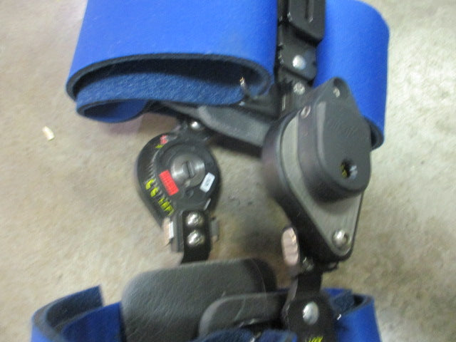 Load image into Gallery viewer, Used Ultraflex Leg Brace
