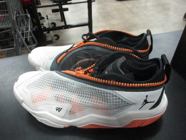Load image into Gallery viewer, Used Nike Air Jordan Why Not ZERO.6 Basketball Shoes Size 13

