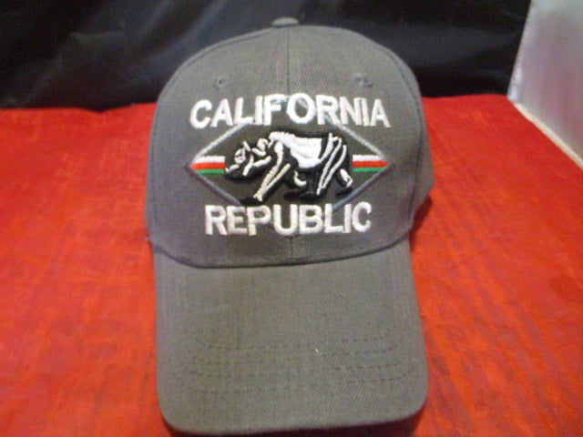 Load image into Gallery viewer, Used California Republic Hat
