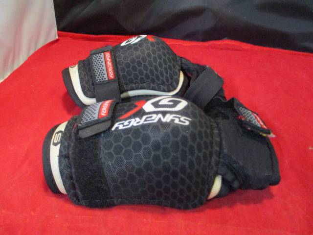 Load image into Gallery viewer, Used Easton Synergy GX Junior Hockey Elbow Pads Youth Small
