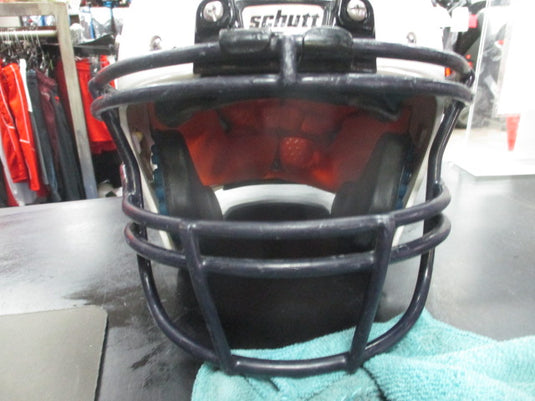 Used Schutt Recruit Hybrid White Youth Medium Football Helmet w/ 1" Jaw Pads