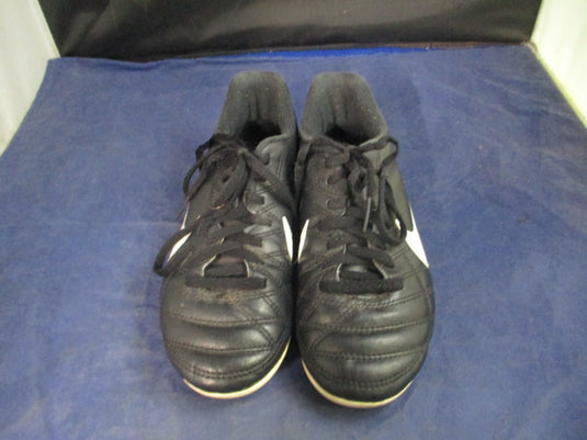 Used Nike Soccer Cleats Youth Size 1