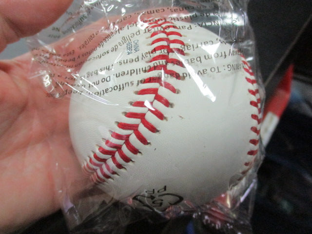 Load image into Gallery viewer, New Wilson RLLB1 Little League Baseball
