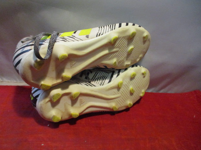 Load image into Gallery viewer, Used Adidas Nemesis Soccer Cleats Youth Size 1
