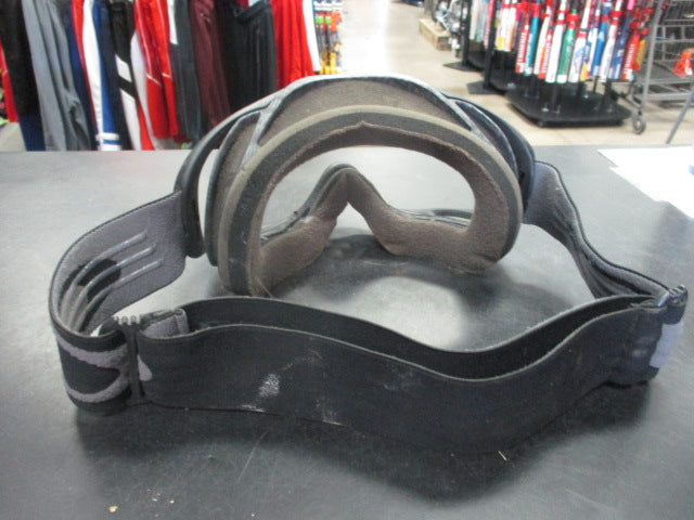 Load image into Gallery viewer, Used Oakley I-Do Motocross Goggles
