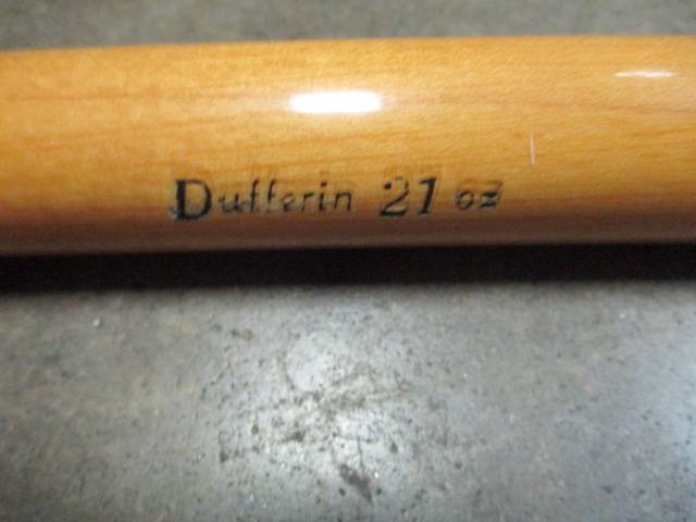 Load image into Gallery viewer, Used Dufferin Pool Que with no tip 21oz 55&quot;

