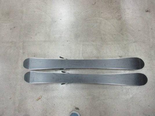 Used Elan Diablo 178cm Skis With Tyrolia Bindings