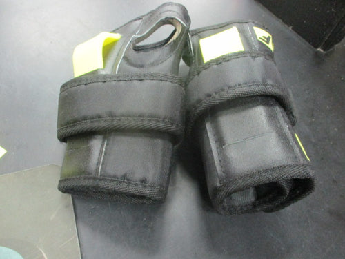 Used Franklin Wrist Guards Size Large