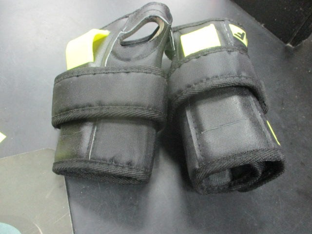 Load image into Gallery viewer, Used Franklin Wrist Guards Size Large
