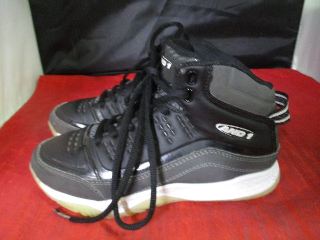 Load image into Gallery viewer, Used ANd1 F20 Kids Basketball Shoes Size 2
