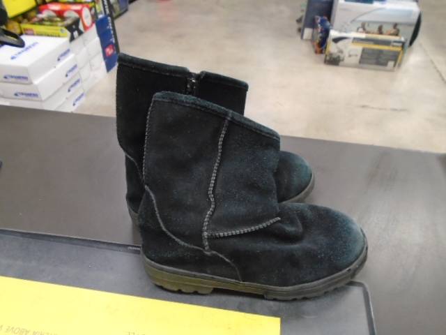Load image into Gallery viewer, Used Kids Circo Boots Size 12
