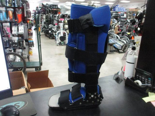 Used Bledsoe Brace System Boot Size Medium