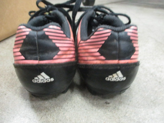 Load image into Gallery viewer, Used Adidas Soccer Cleats Sz 2
