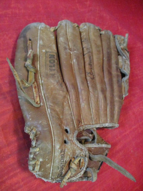 Load image into Gallery viewer, Used Vintage Sears 1689 Ted Williams Leather Baseball Glove

