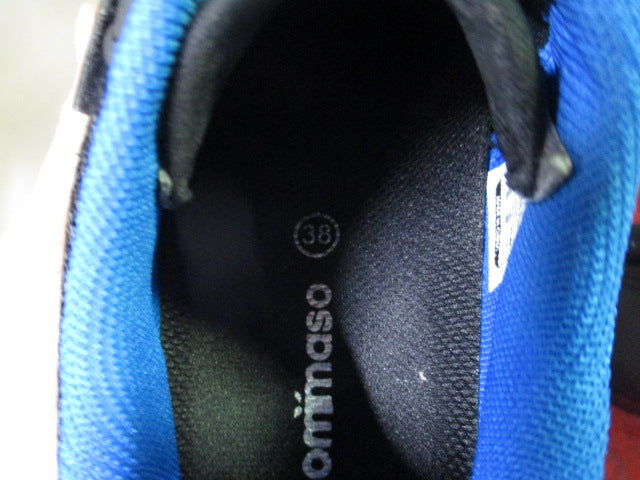 Load image into Gallery viewer, Used Tomasso Cycling Shoes Size 38
