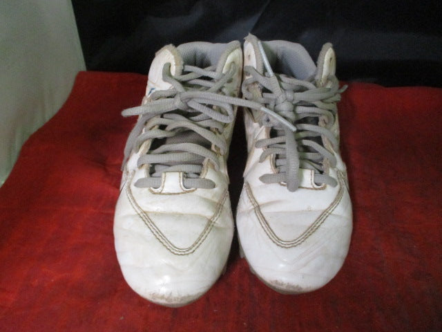 Load image into Gallery viewer, Used Nike White Lacrosse Cleats Size 3
