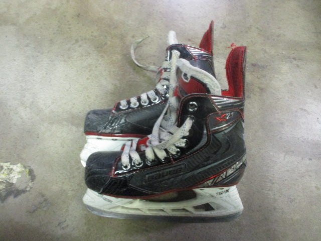 Load image into Gallery viewer, Used Bauer Vapor X2.7 Junior Hockey Skates Size 3
