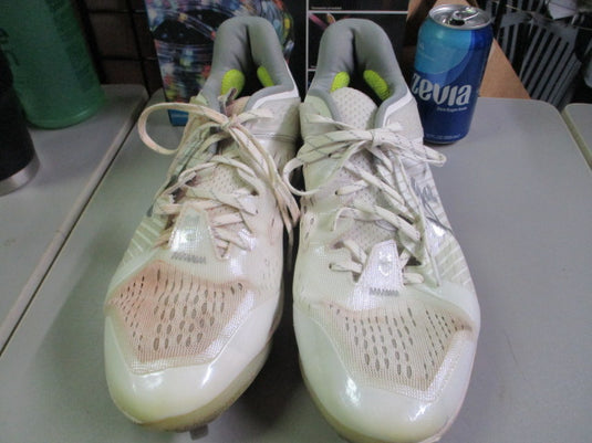 Used Under Armour Yard Metal Baseball Cleats Size 13 - White