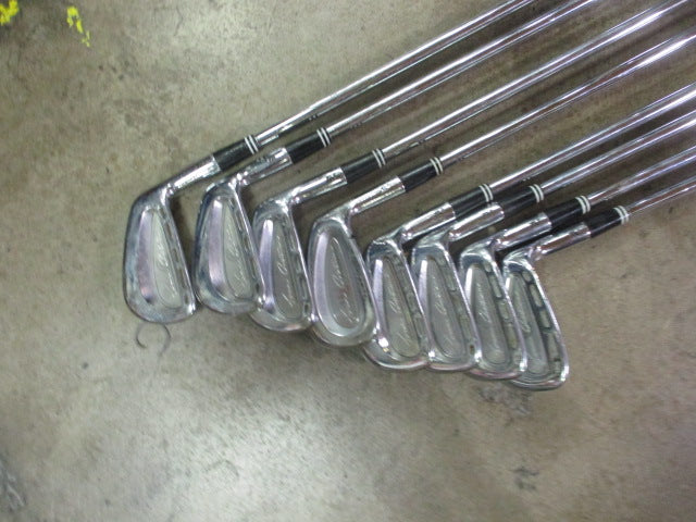Load image into Gallery viewer, Used Cleveland Tour Action 3-PW IRON SET RH

