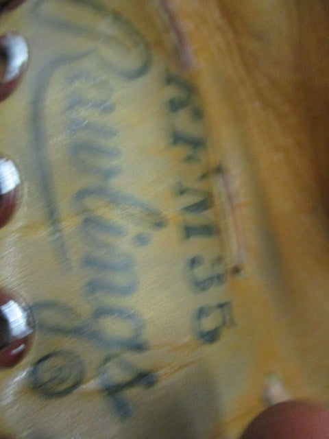 Load image into Gallery viewer, Vintage Rawlings Willie Stargel Leather First Base Glove
