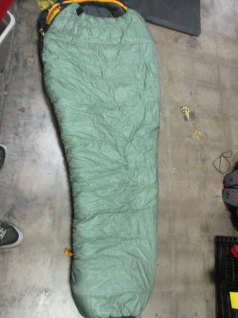 Used The North Face Green Snowshoe (-18c) 0 Degree Sleeping Bag Polar Guard