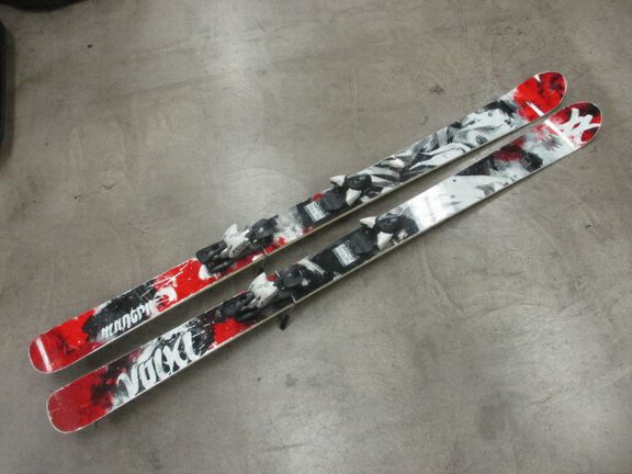 Load image into Gallery viewer, Used Volkl Mantra Downhill Skis W/ Salomon Z12 Bindings 170cm
