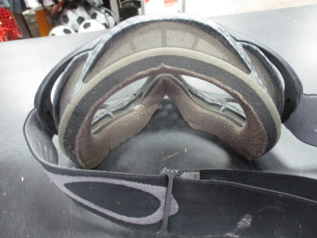 Load image into Gallery viewer, Used Oakley I-Do Motocross Goggles
