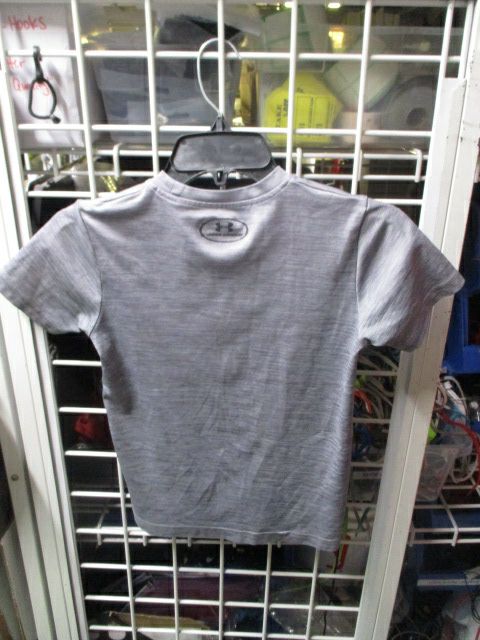 Load image into Gallery viewer, Used Under Armour Heat Gear Shirt Youth Size S/M

