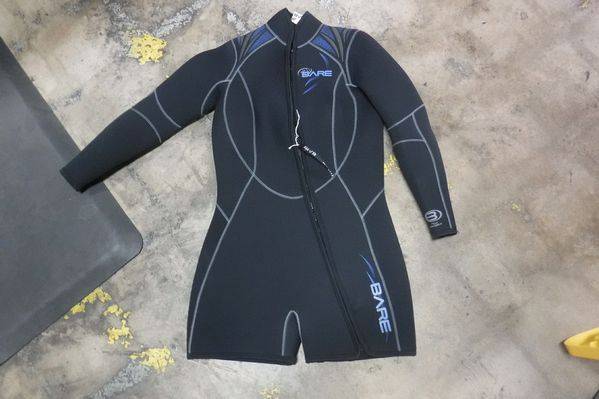 Load image into Gallery viewer, New Bare Sport Size 14 7mm Step In Wetsuit
