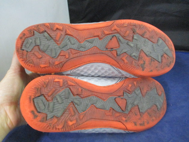 Load image into Gallery viewer, Used Hawkell Indoor Soccer Cleats Size US 4
