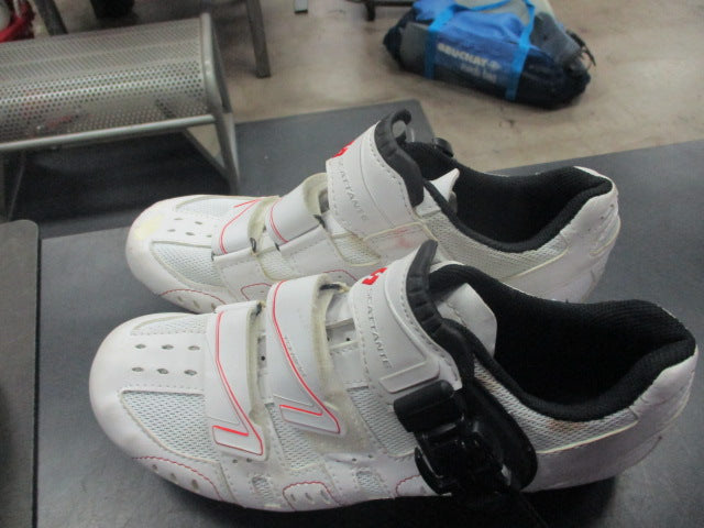 Load image into Gallery viewer, Used Scattante Bike Shoe Size 7
