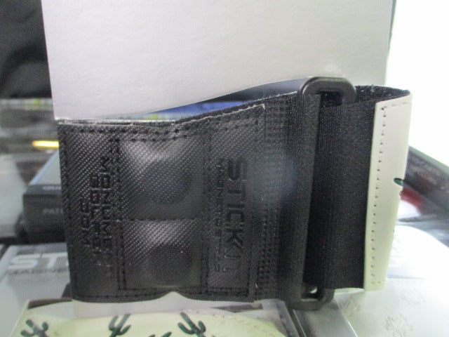 Load image into Gallery viewer, Stick-It Magnetic Strap Range Finder Holder - Assorted Colors
