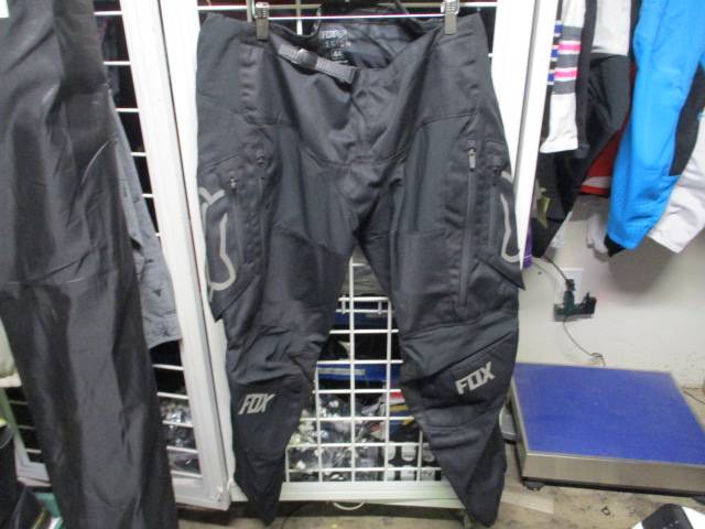 Load image into Gallery viewer, Used Fox Legion MX Pants Size 44
