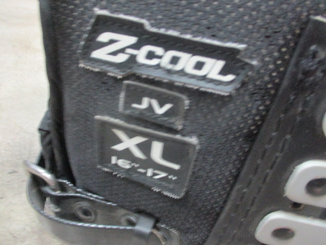 Load image into Gallery viewer, Used Gear Pro-Tec Z-Cool Youth XL Football Shoulder Pads
